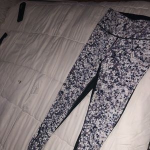 Victoria’s Secret sport leggings